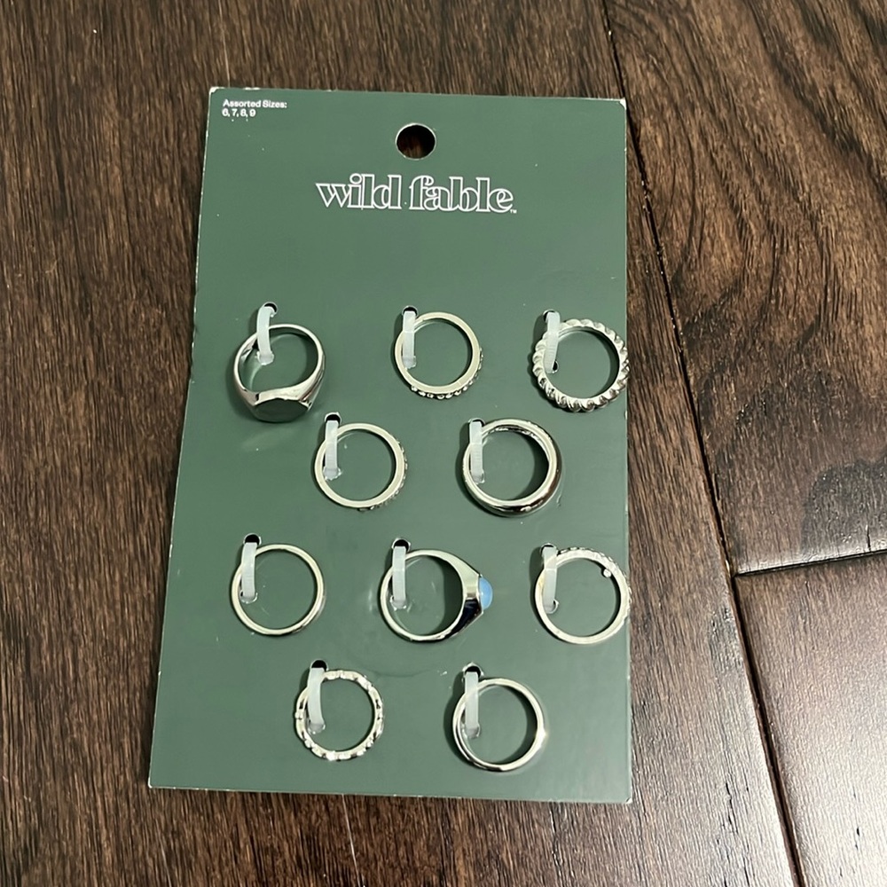 NWT Universal Thread ring set